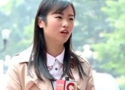 娱乐吃瓜酱一步三回头