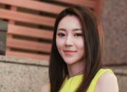 黄梦莹的家庭背景