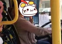 娱乐吃瓜酱公交车,揭秘明星幕后趣事